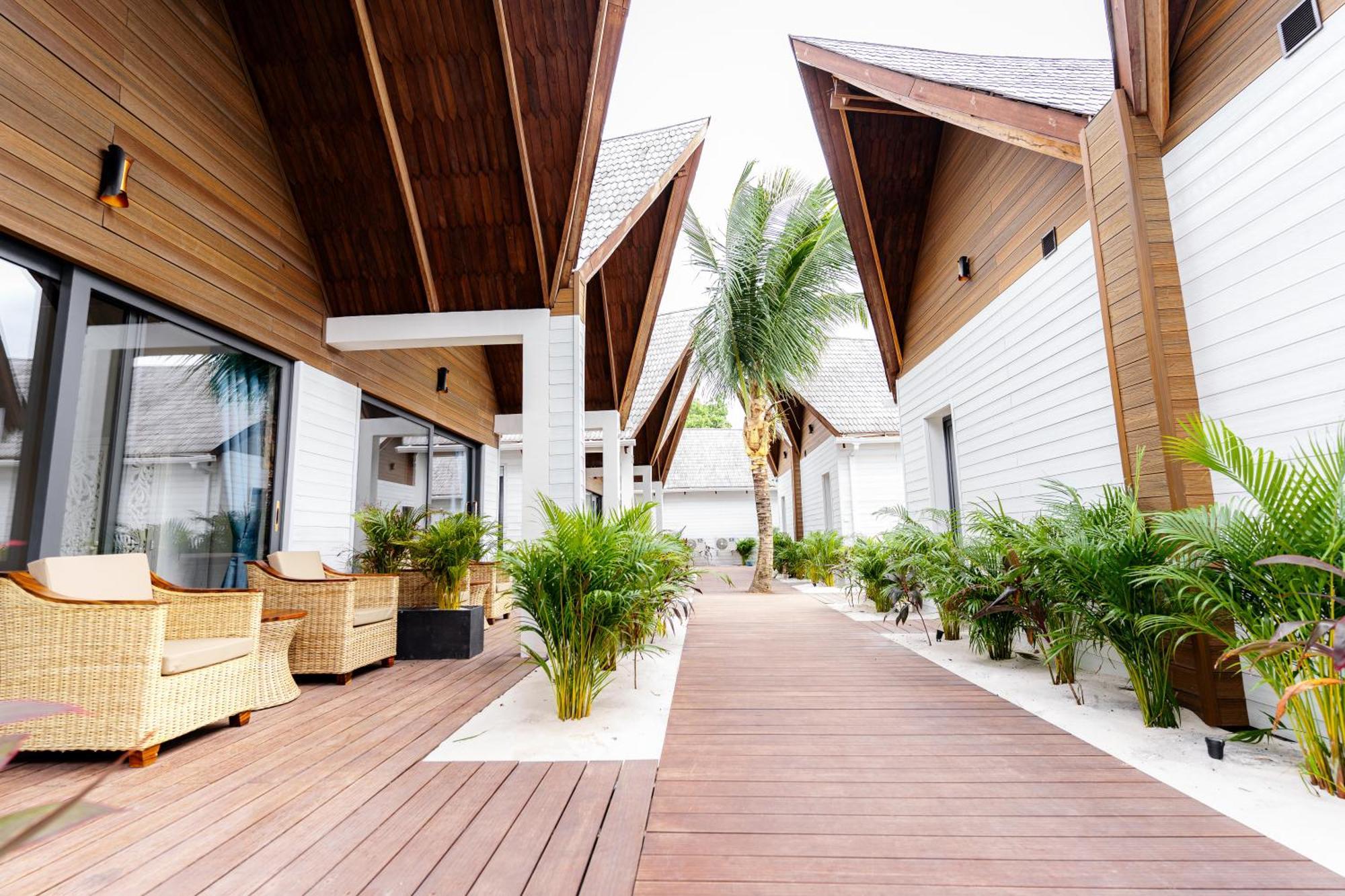 Golden Beach Resort Sok San Village ภายนอก รูปภาพ
