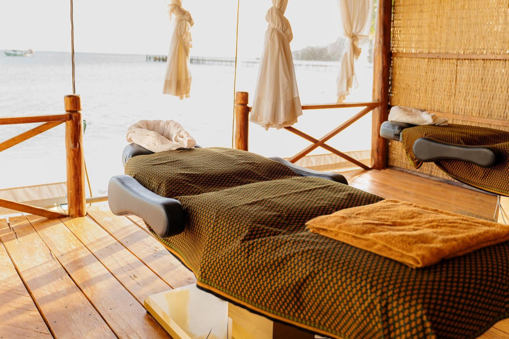 Golden Beach Resort Sok San Village ภายนอก รูปภาพ