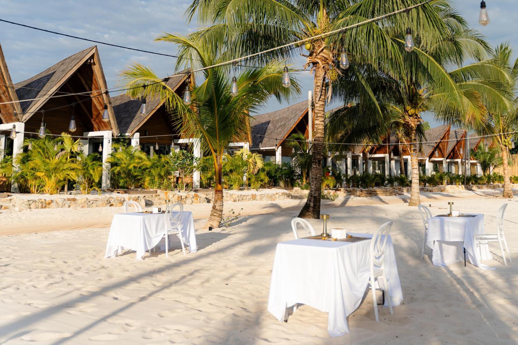 Golden Beach Resort Sok San Village ภายนอก รูปภาพ