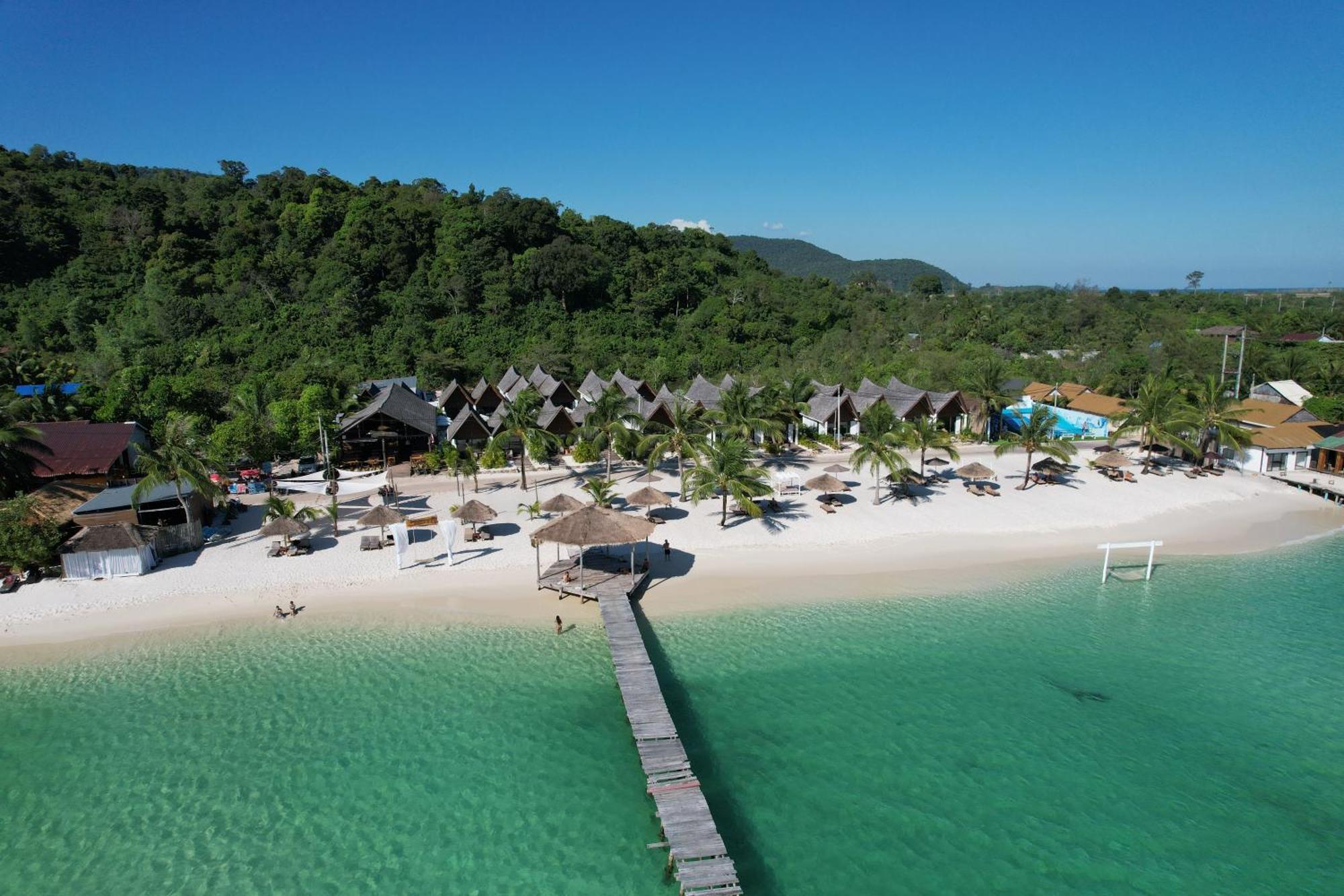 Golden Beach Resort Sok San Village ภายนอก รูปภาพ
