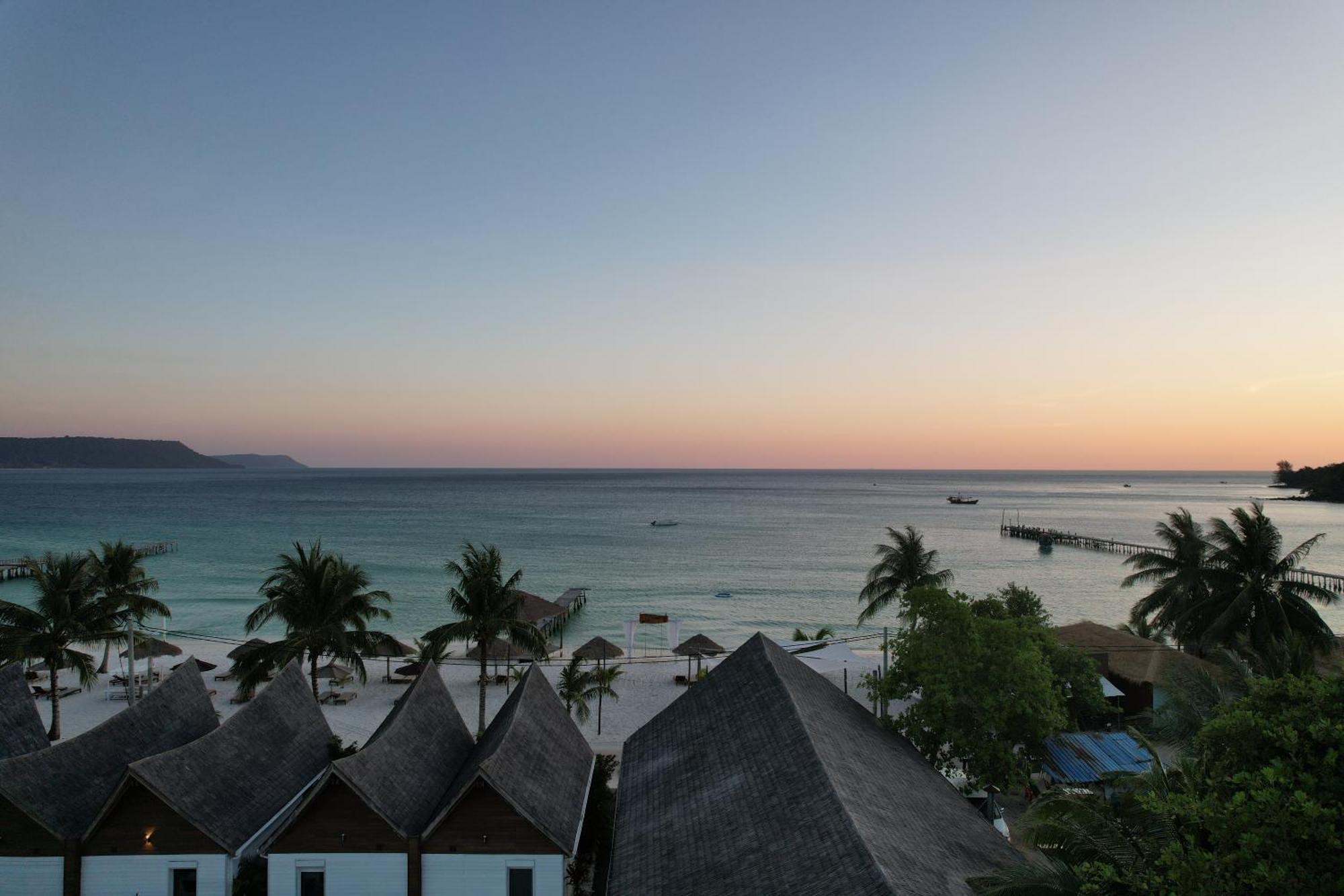 Golden Beach Resort Sok San Village ภายนอก รูปภาพ